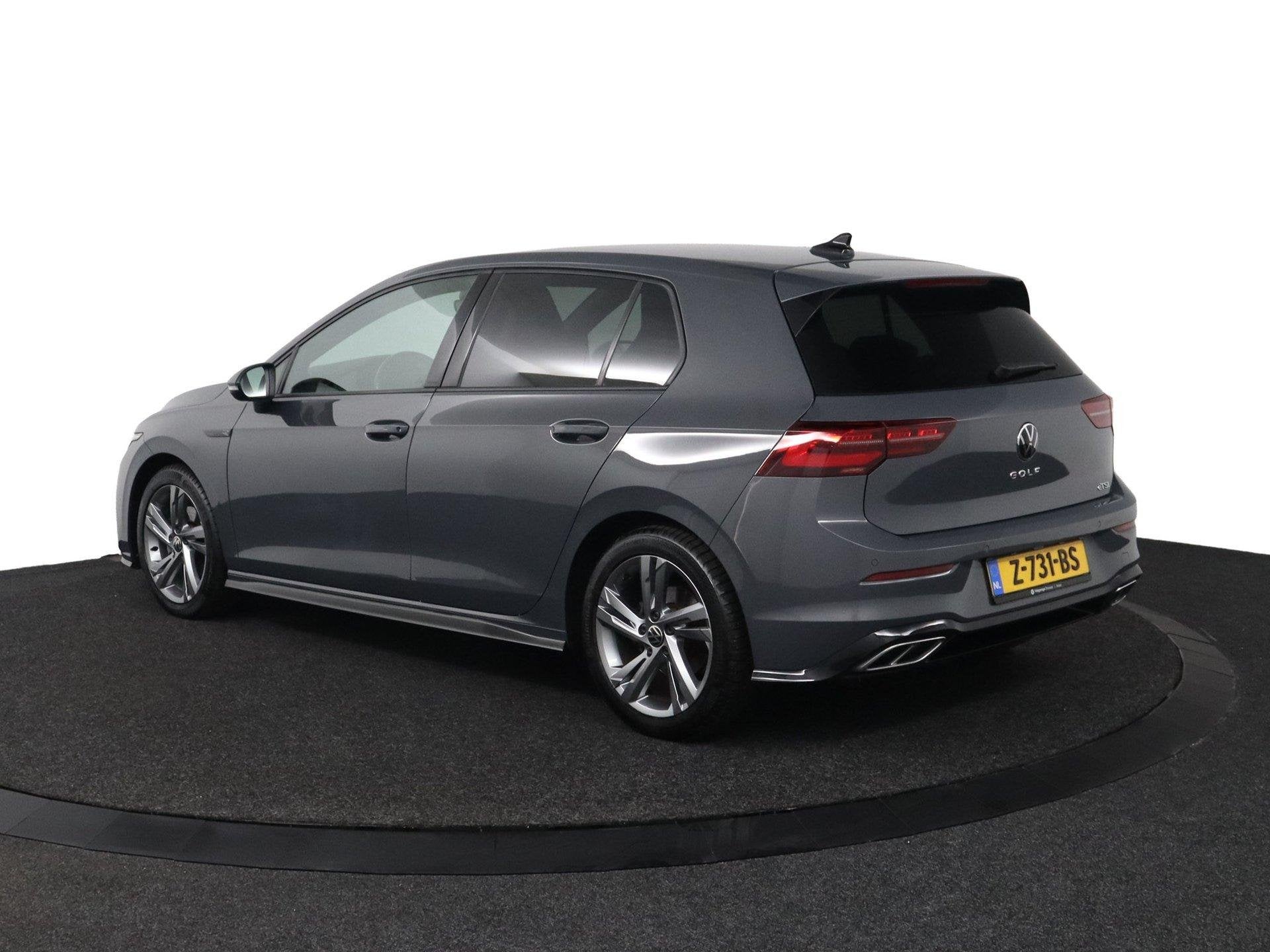 Volkswagen Golf 1.5 eTSI R-Line Business, Auto's, 4 cilinders, 150 pk, Golf, 1500 kg
