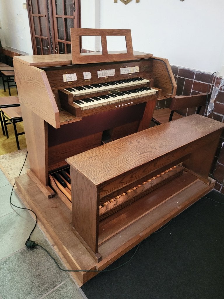 Tweeklaviers kerkorgel Viscount met zitbank, Muziek en Instrumenten, Orgels, Ophalen, Gebruikt, 2 klavieren, Orgel