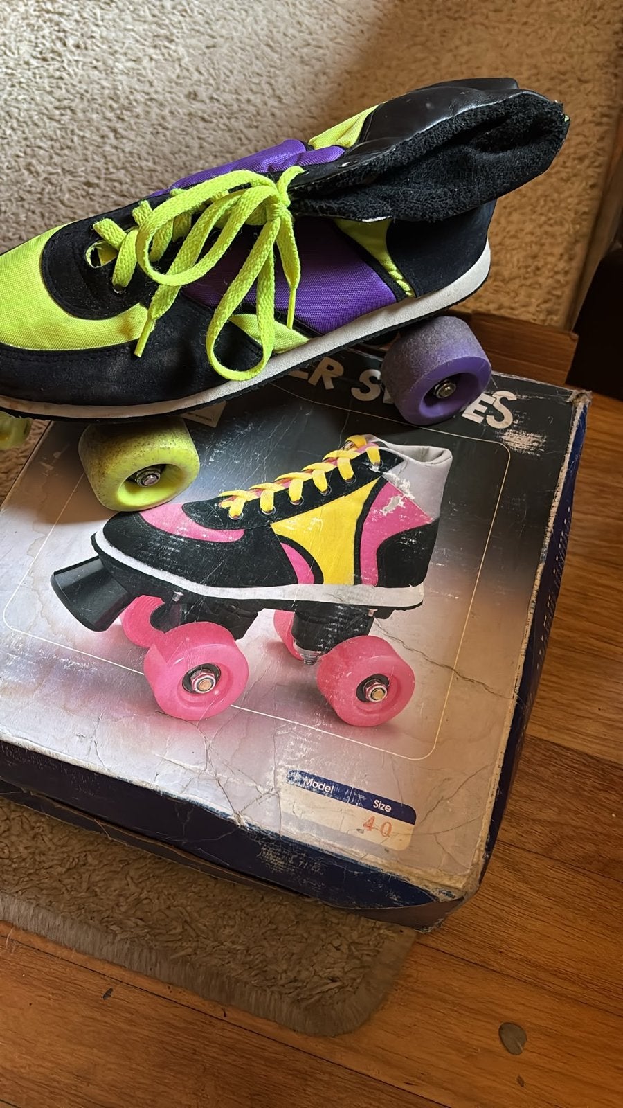 Vintage Roller Skates Maat 40 - Kleurrijk en Retro, Ophalen of Verzenden, Gebruikt, Dames
