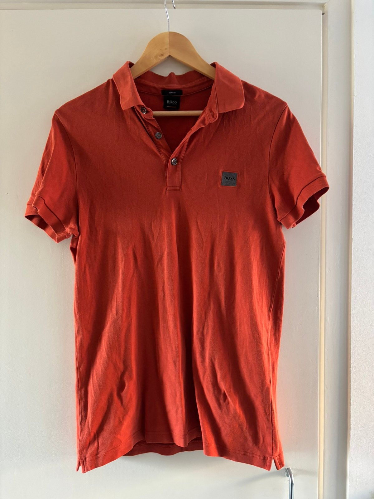 Hugo boss polo, Ophalen of Verzenden, Zo goed als nieuw, Maat 52/54 (L), Oranje