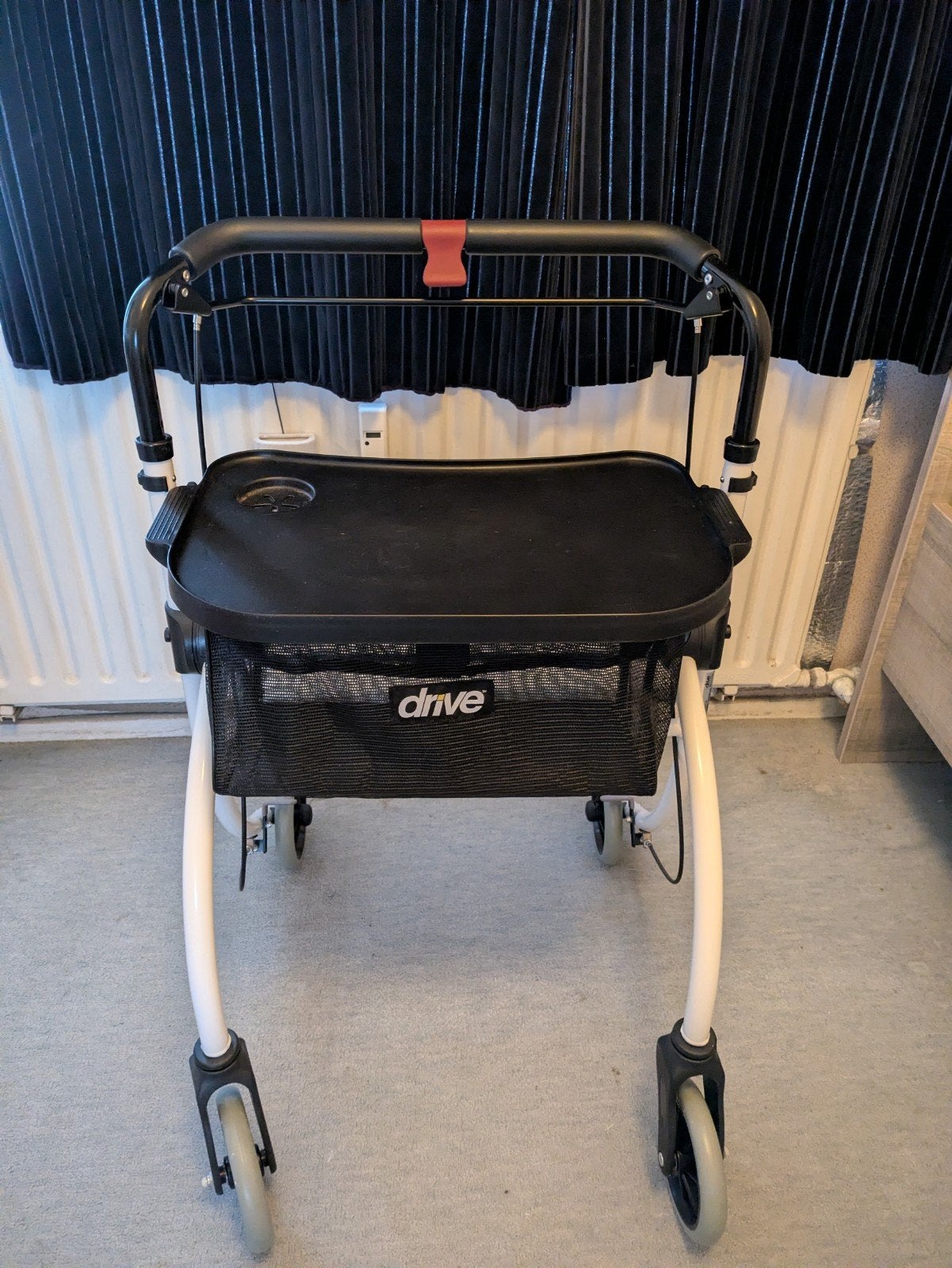 Rollator 55cm breedte rem bedienbaar met 1 hand, Diversen, Ophalen, Lichtgewicht, Nieuw