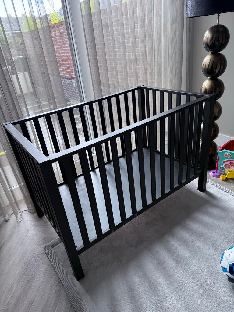 Tweelingbox zwart met gebruikerssporen, Kinderen en Baby's, Boxen, Ophalen, Gebruikt, Rechthoekig