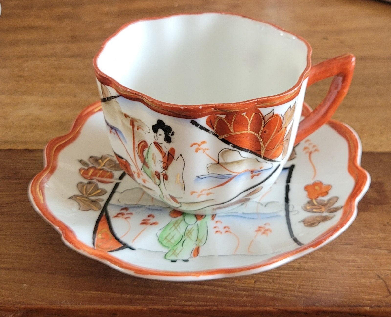 Antieke Japanse theekop en schotel met Geisha decor, Antiek en Kunst, Ophalen of Verzenden
