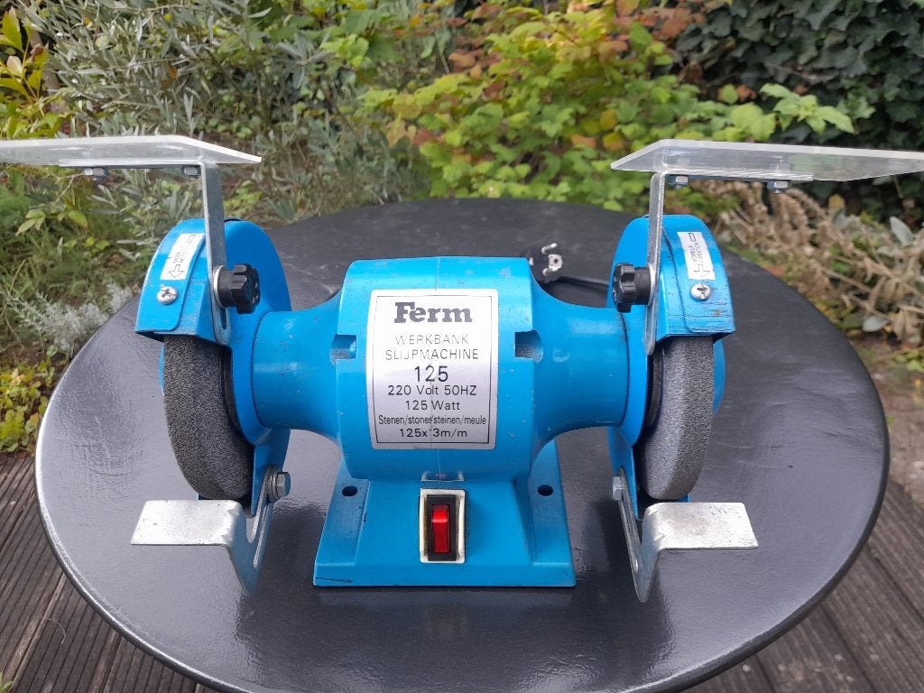 Ferm werkbank slijpmachine 125, Ophalen of Verzenden, Zo goed als nieuw, Minder dan 700 watt, Werkbankslijpmachine
