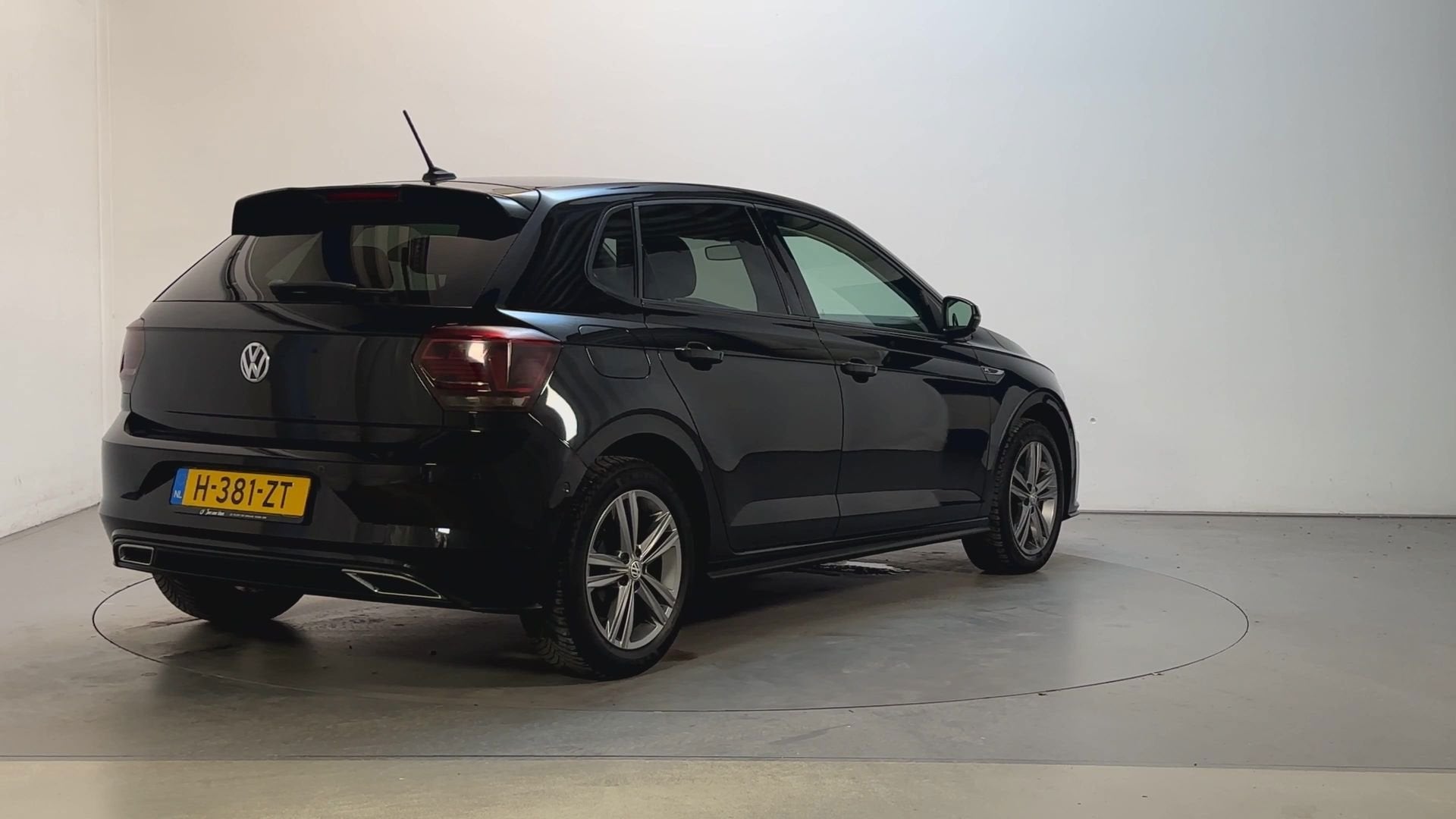 Volkswagen Polo 1.0 TSI Highline Business R R-Line Virtual C, Voorwielaandrijving, Dealer onderhouden, Stof, Gebruikt