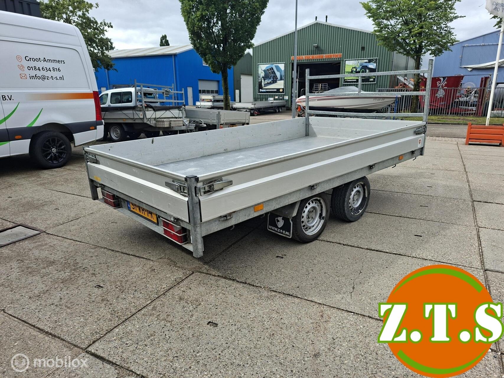Hapert Azure H2, plateauwagen 2700 kg, Gebruikt