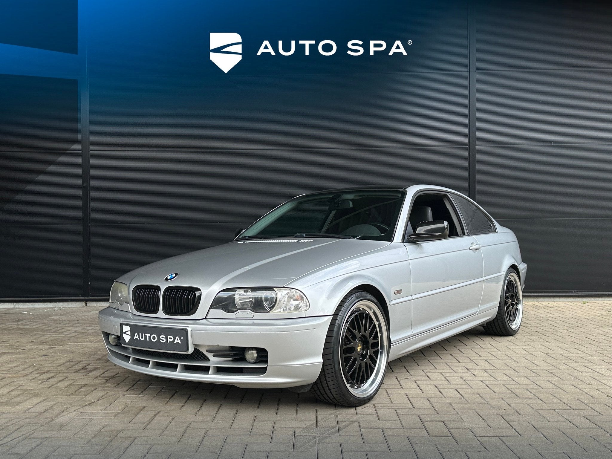 BMW 3 Serie 320i | 6 CILINDER | LEER | STOER | Xenon | Clima, 2171 cc, Gebruikt, Bedrijf, Handgeschakeld
