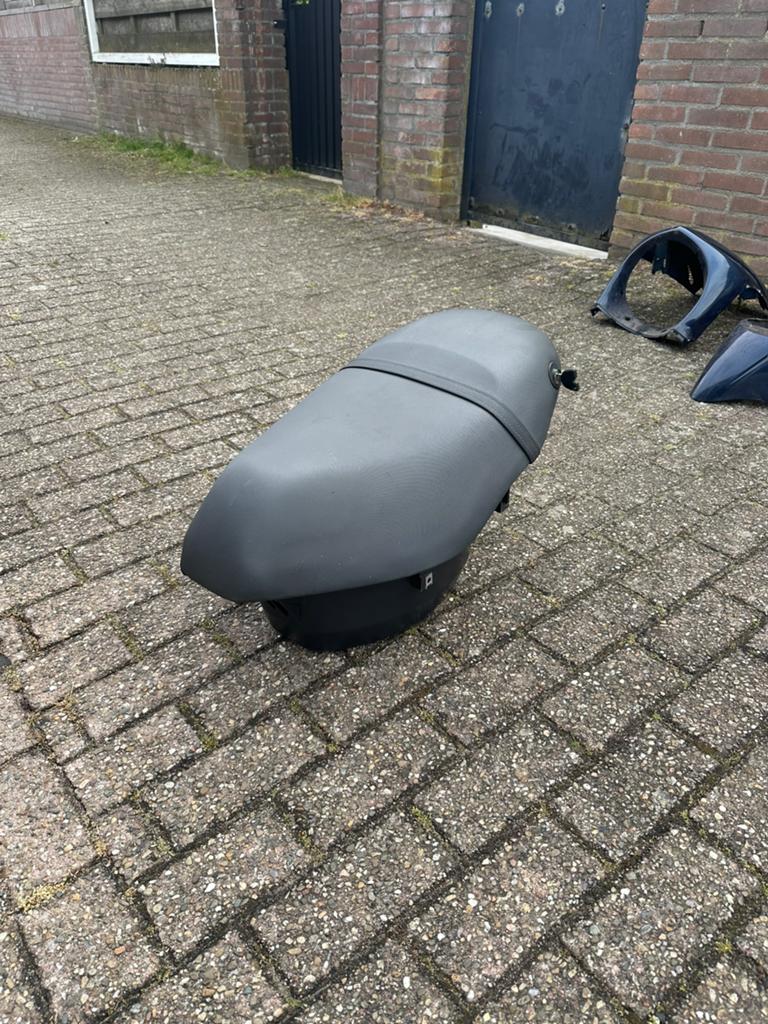 Zip zadel en buddy, Ophalen, Gebruikt, Zadel, Piaggio