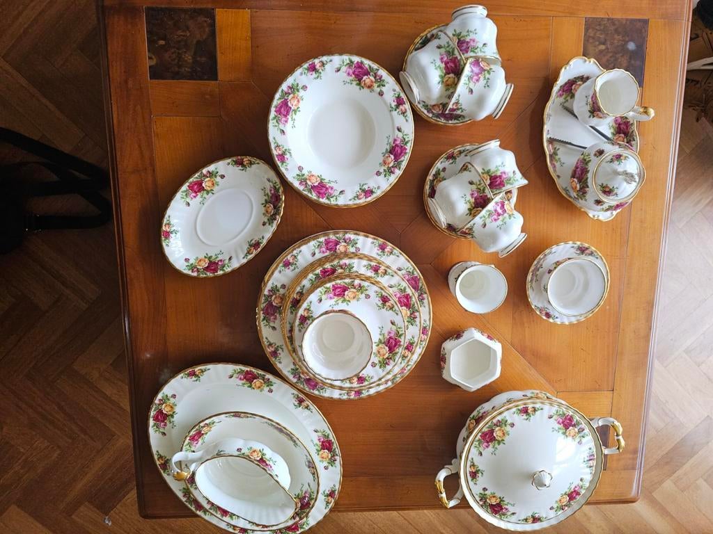 Royal Albert old country rose, Antiek en Kunst, Antiek | Servies compleet, Ophalen