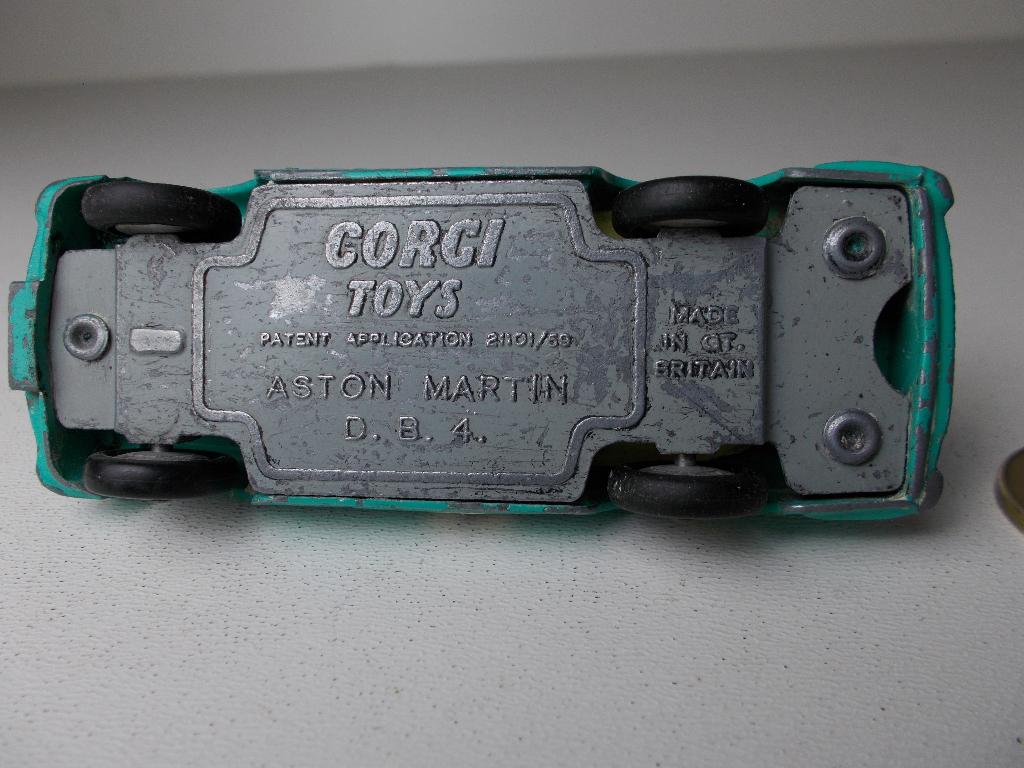 1962 Corgi Toys 309 ASTON MARTIN DB4 COMPETITION "7" I.g.st., Ophalen of Verzenden, Zo goed als nieuw, Auto, Corgi