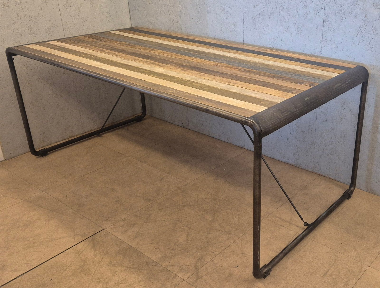 Industriële eettafel 200x100 hout & staal
