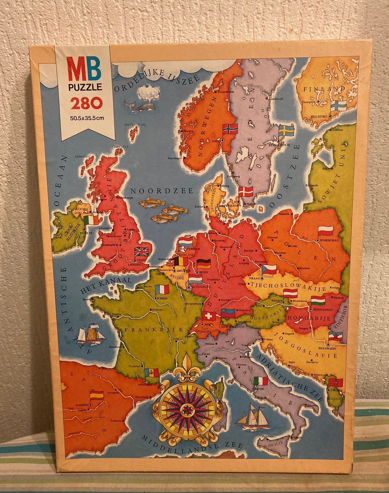MB Geographic puzzel van het ‘oude Europa’, Ophalen of Verzenden, Minder dan 500 stukjes, Gebruikt