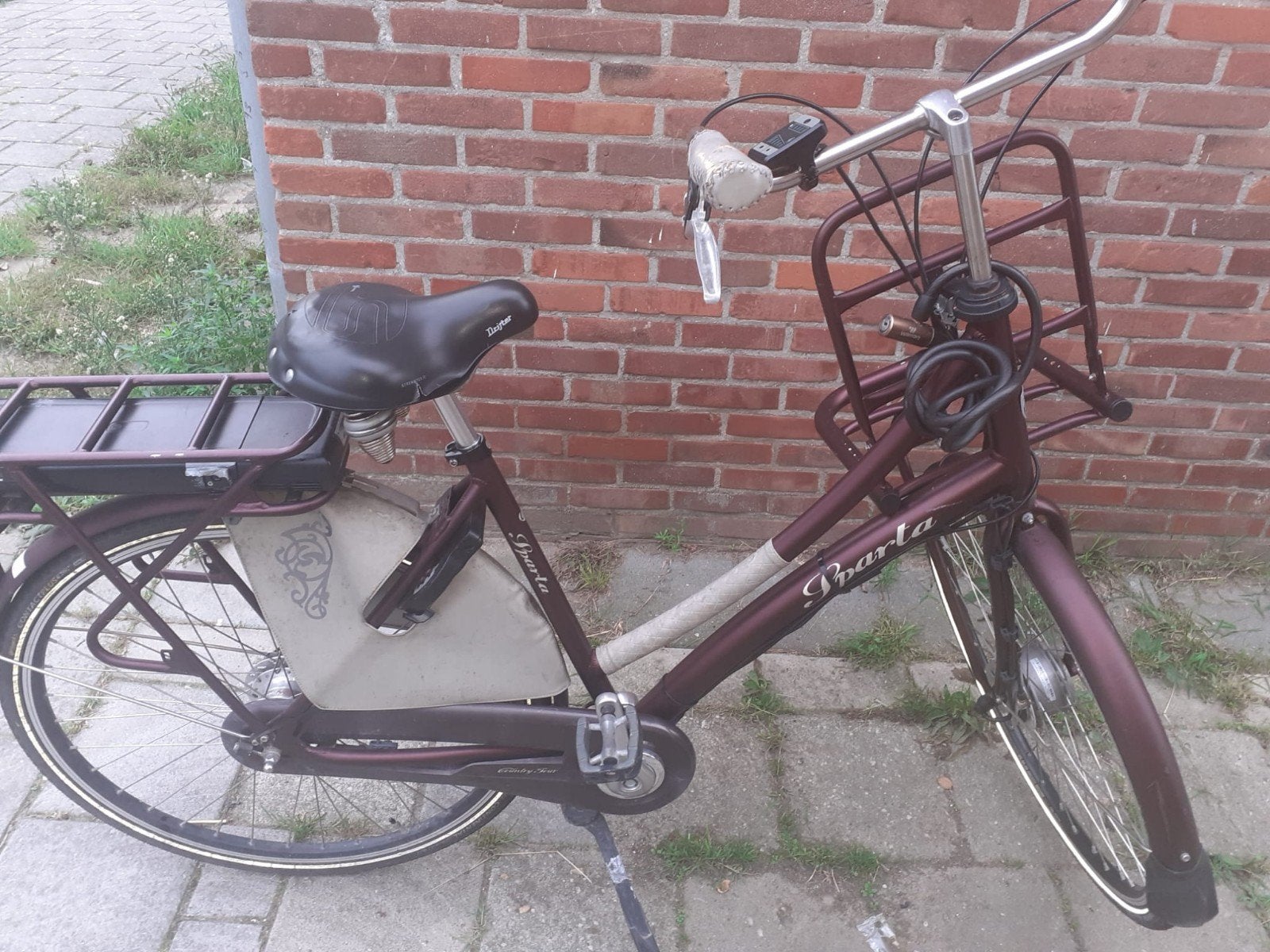 Sparta transportfiets met voordrager en fietstassen, Fietsen en Brommers, Terugtraprem, Sparta, Versnellingen, Ophalen of Verzenden