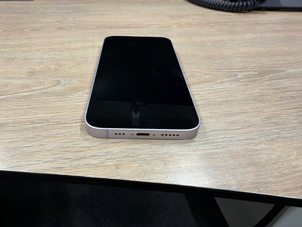 Foto 7 van Apple iPhone 14 256GB paars | Doos + kabel  | Nette staat