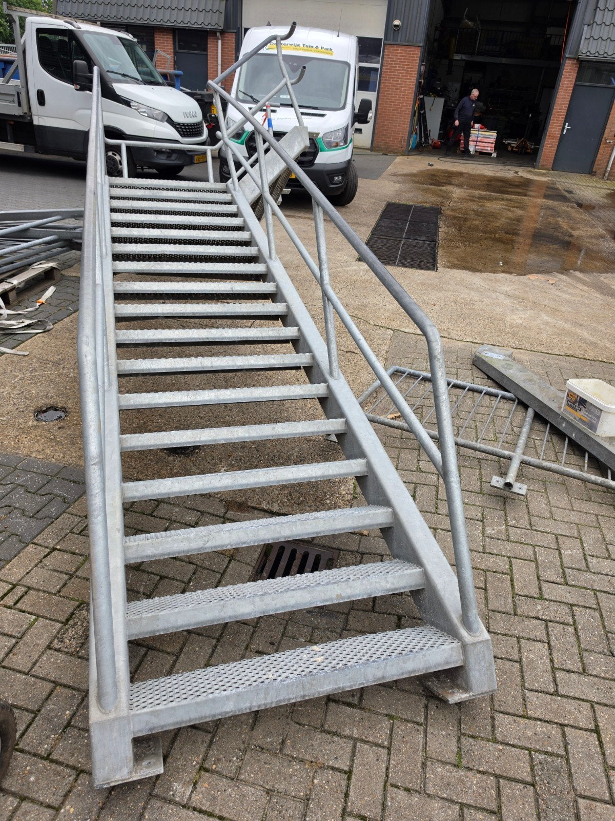 Stalen hoektrap gegalv. Hoog 3.95mtr nor097, Ophalen, Minder dan 2 meter