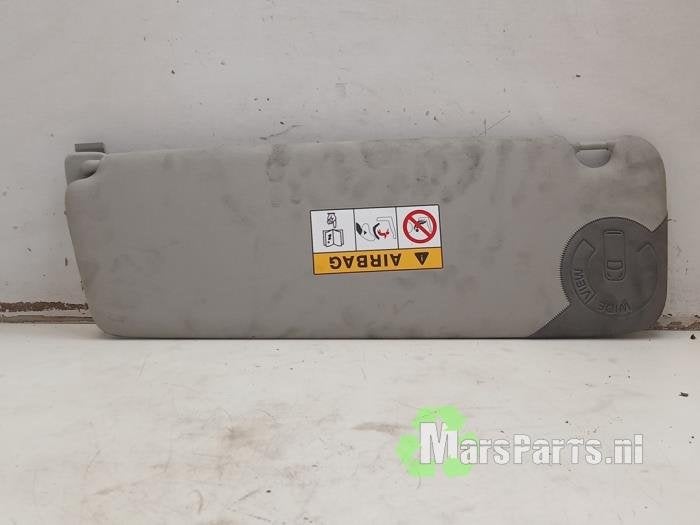 Zonneklep van een Renault Trafic, Gebruikt, -, Renault, -