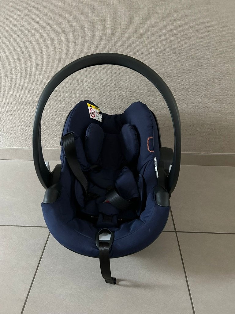 Stokke IZi Go Modulare and ISO Fix Base, Zo goed als nieuw, Isofix, 0 t/m 13 kg, Slaapstand