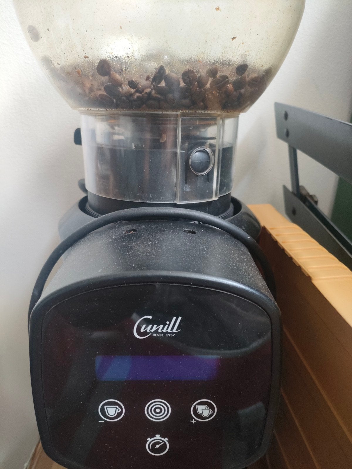 Te koop Cunill koffiemolen, Witgoed en Apparatuur, Koffiezetapparaten, Gebruikt, Koffiebonen, Koffiemachine, 10 kopjes of meer
