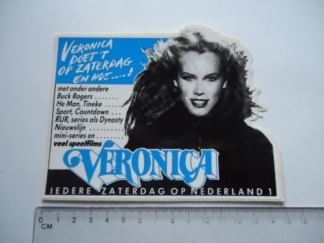sticker oud Veronica pinup tv radio rur dynasty pin up retro, Verzenden, Zo goed als nieuw, Bedrijf of Vereniging
