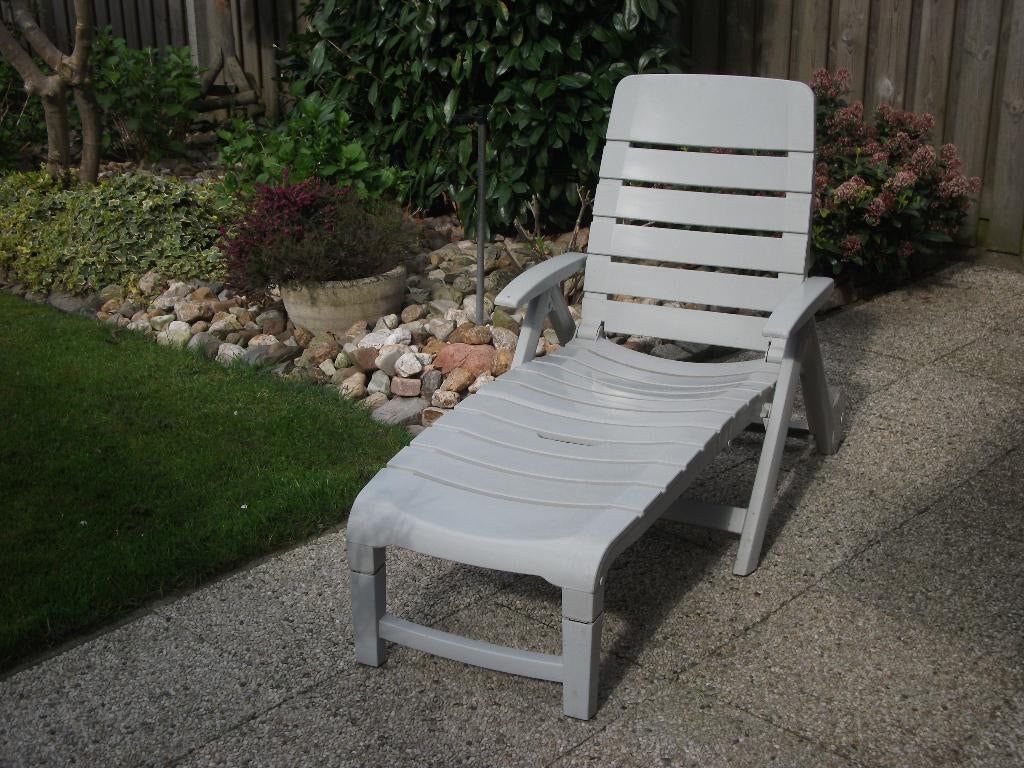 Hartman ligbed / sun louncher, Tuin en Terras, Ophalen, Zo goed als nieuw, Kunststof