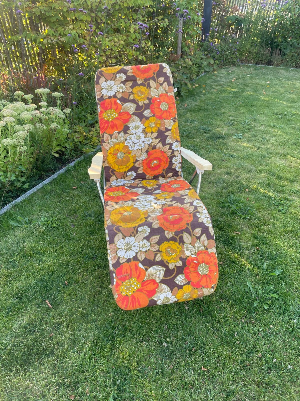 Retro ligstoel met bloemenprint, Ophalen of Verzenden, Gebruikt