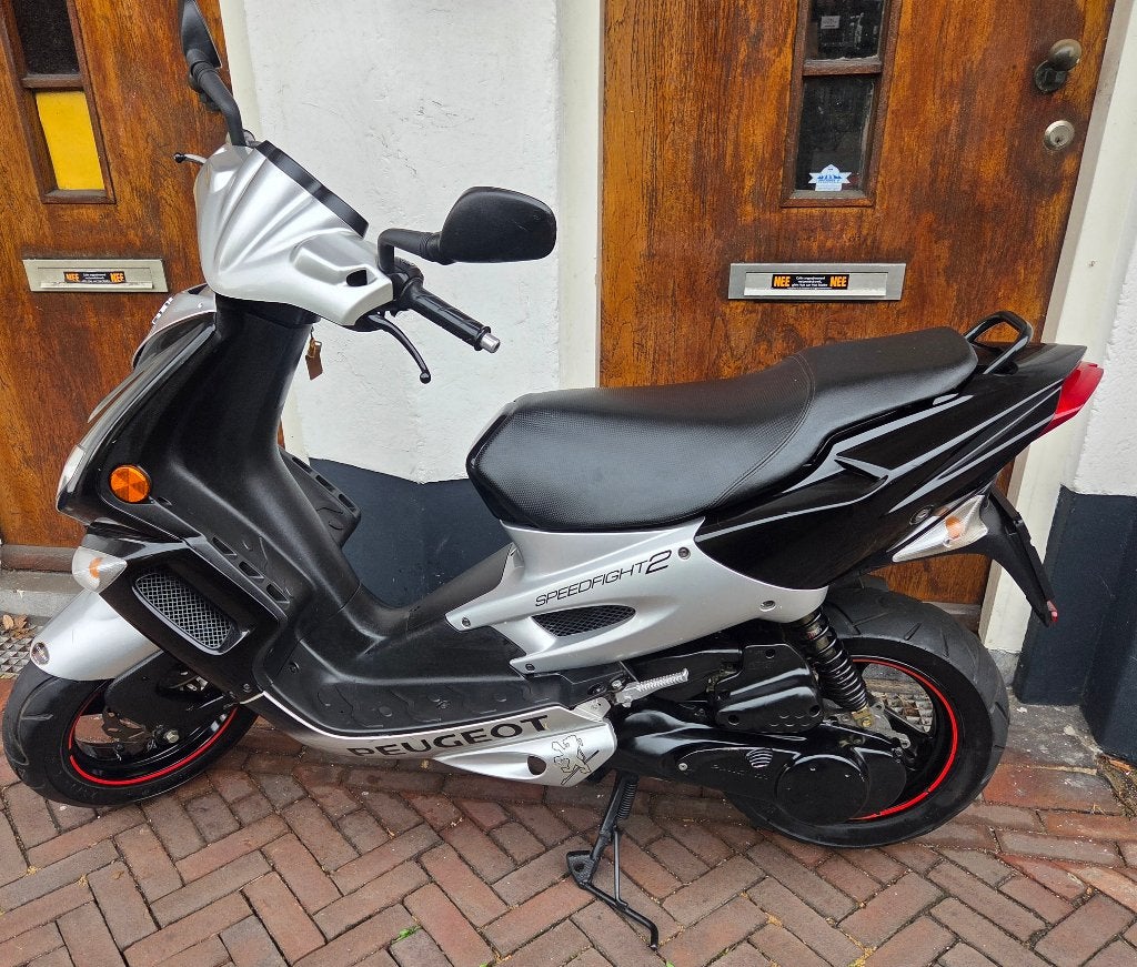 Peugeot Speedfight 2 Zwart/Zilver €1250 snor, Gebruikt, Benzine, Ophalen, Overige merken