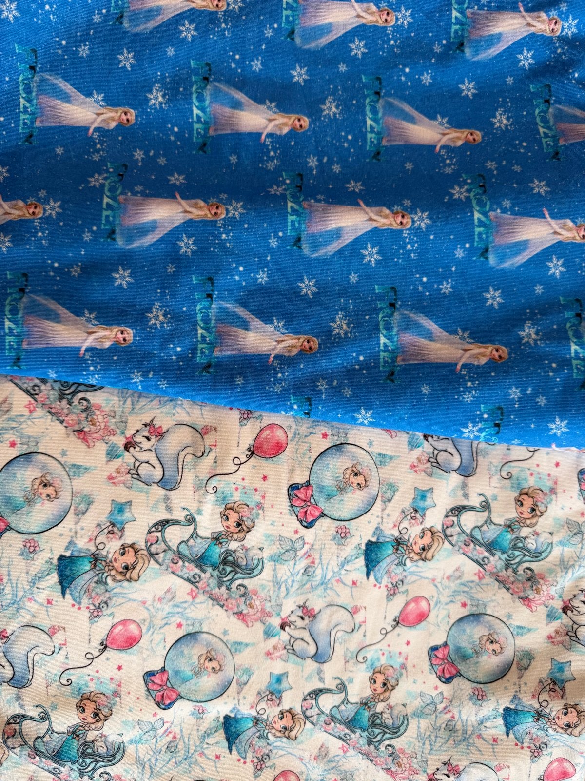 Frozen stoffen: French Terry en Jersey (met defect), Overige materialen, Meerkleurig, 120 cm of meer, Nieuw