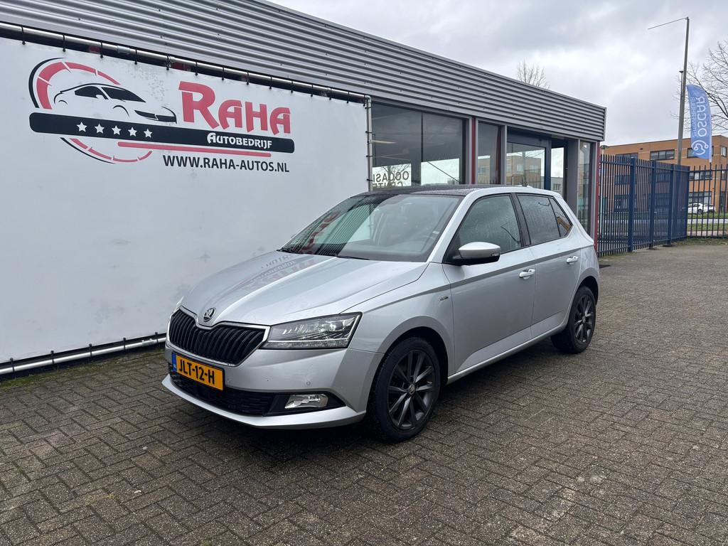 Skoda FABIA 1.0 TSI Monte Carlo AUT/PANO/STOELVERW, Auto's, Skoda, Stof, Gebruikt, 580 kg, Bedrijf