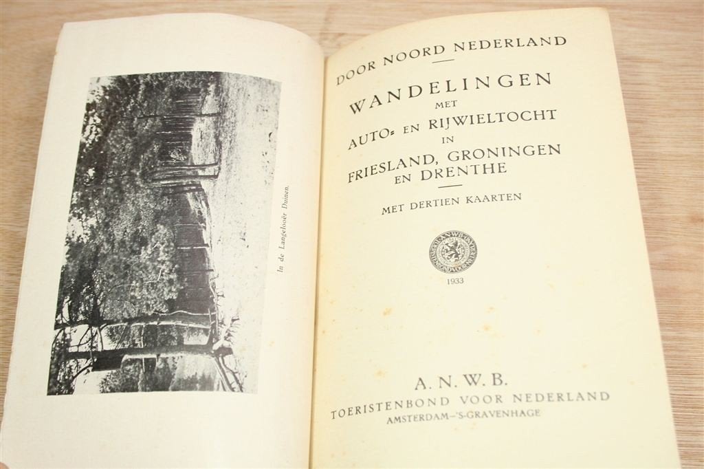 Door Noord Nederland [1933] — 13 Uitklapbare Kaarten, Boeken, Ophalen of Verzenden, Gelezen