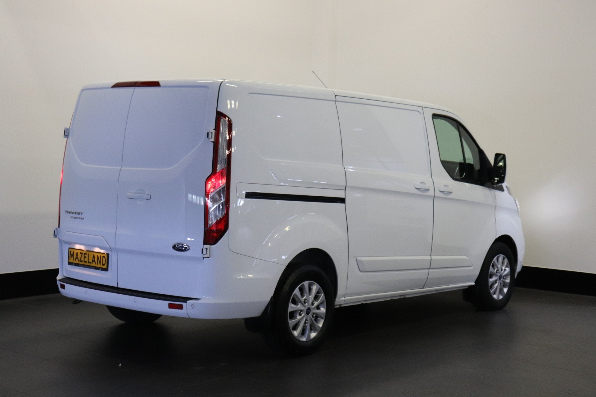 Ford Transit Custom 2.0 TDCI 170PK Automaat EURO 6 - Airco -, Stof, 4 cilinders, Wit, Bedrijf
