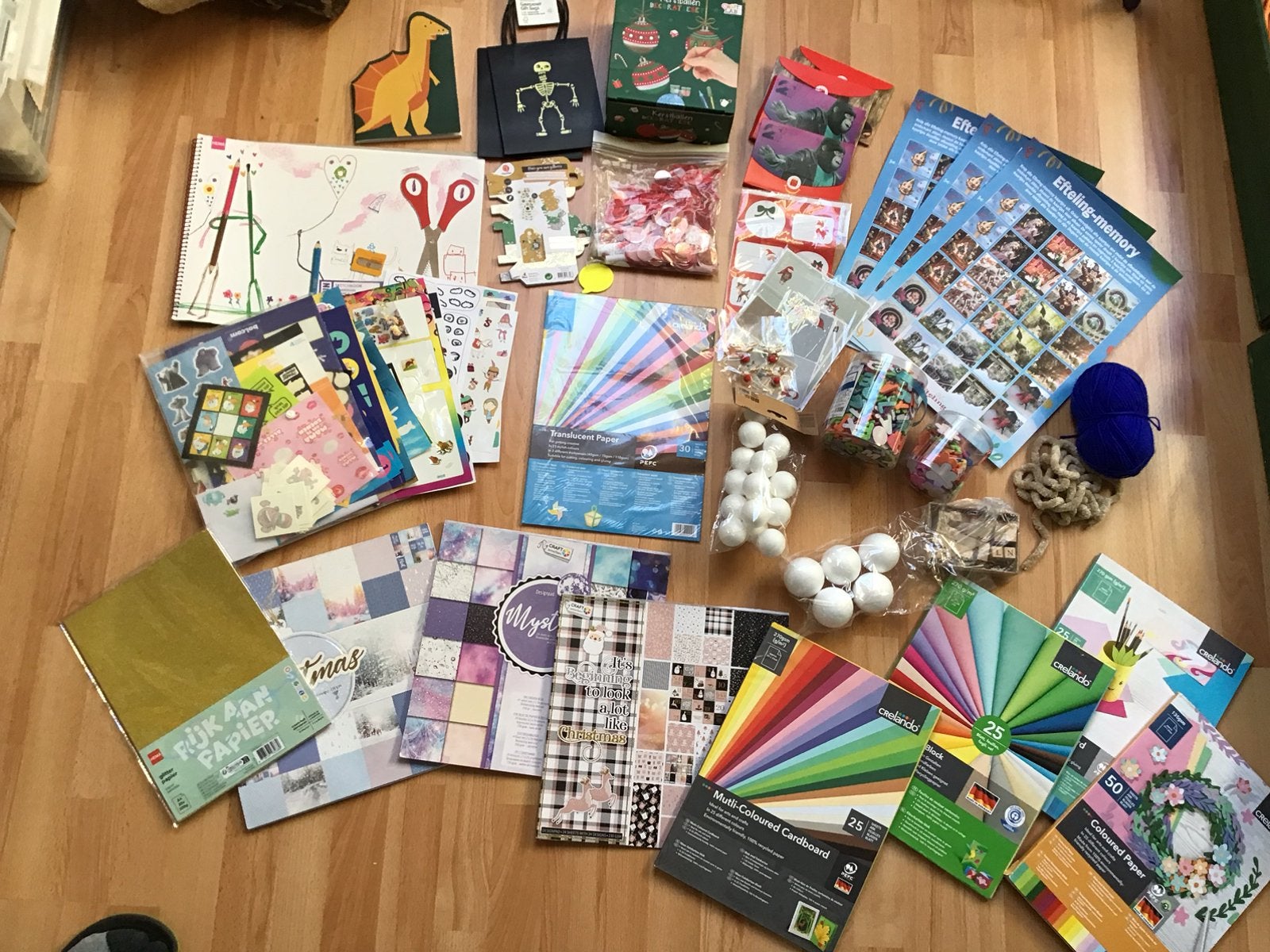 Knutselpakket met gekleurd karton, glitterpapier, stickers, Ophalen of Verzenden, Nieuw, Knutselen