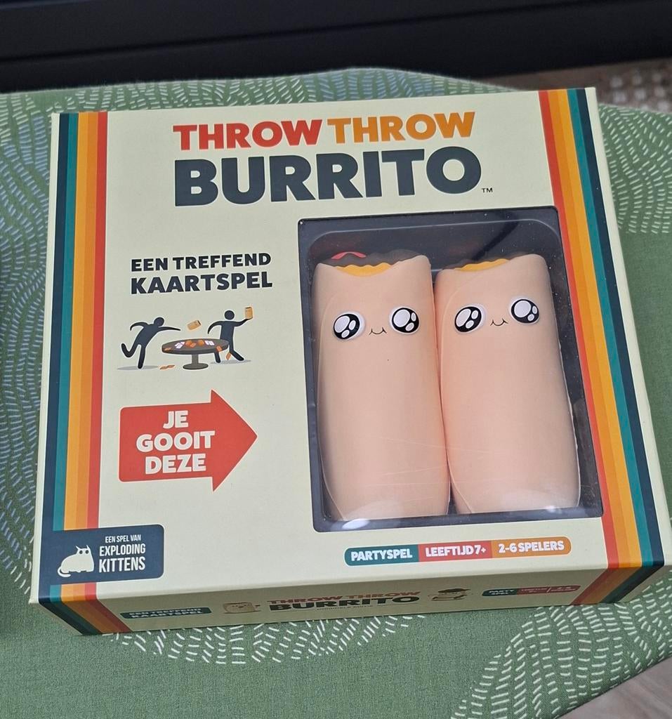 NIEUW - Throw Throw Burrito kaartspel, Vijf spelers of meer, Ophalen of Verzenden, Nieuw, Exploding Kittens