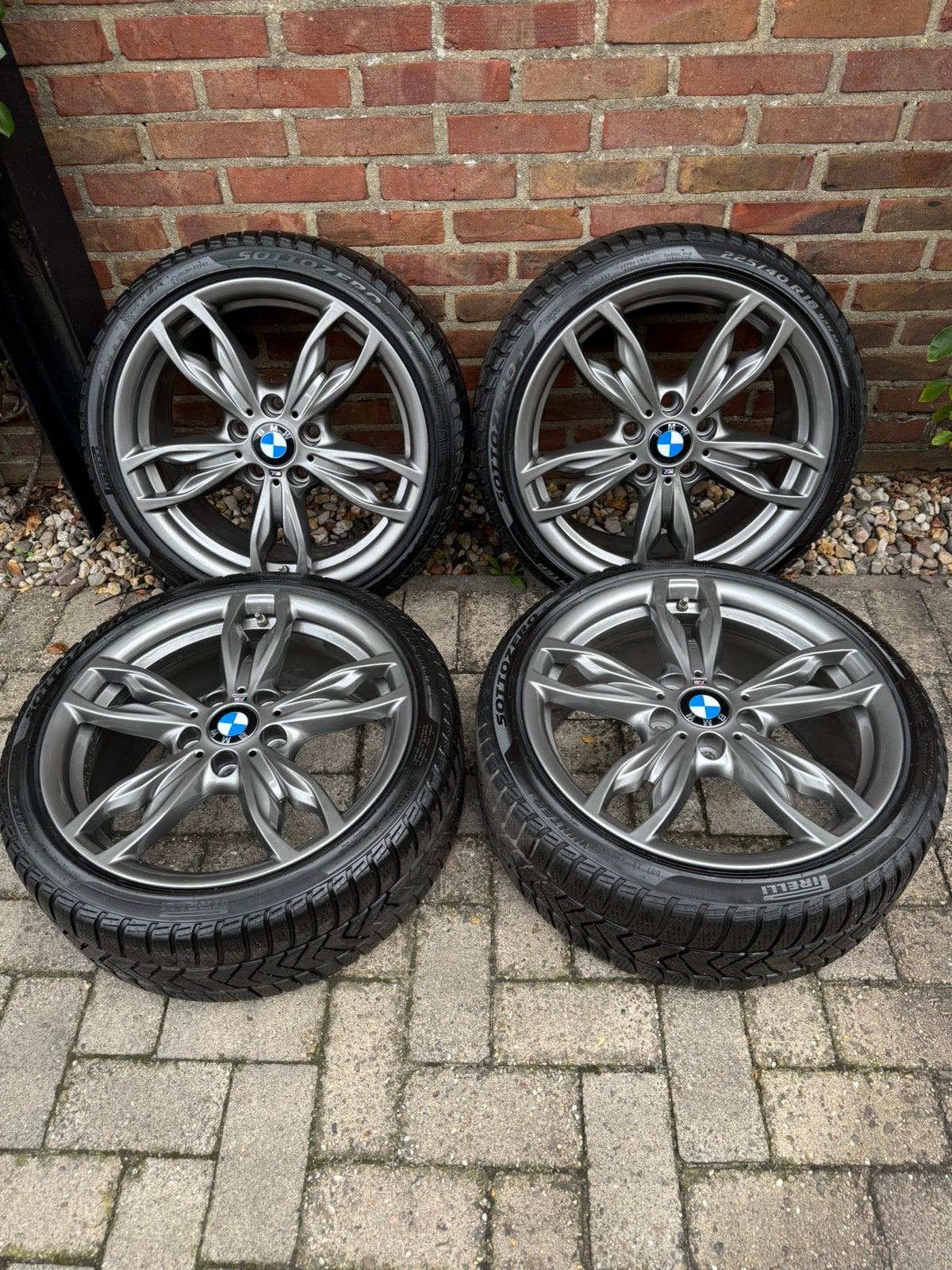 BMW 18 INCH M436 Ferric Grey breedset winter Pirelli, Auto-onderdelen, 18 inch, Banden en Velgen, Personenwagen, 225 mm