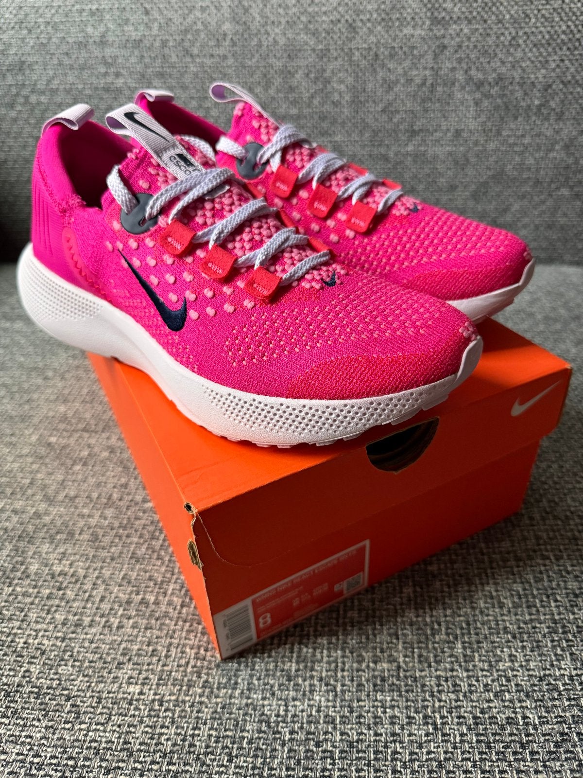 Nike React Escape RN Flyknit hardloopschoenen - Maat 39, Sportschoenen, Nieuw, Ophalen of Verzenden, Roze