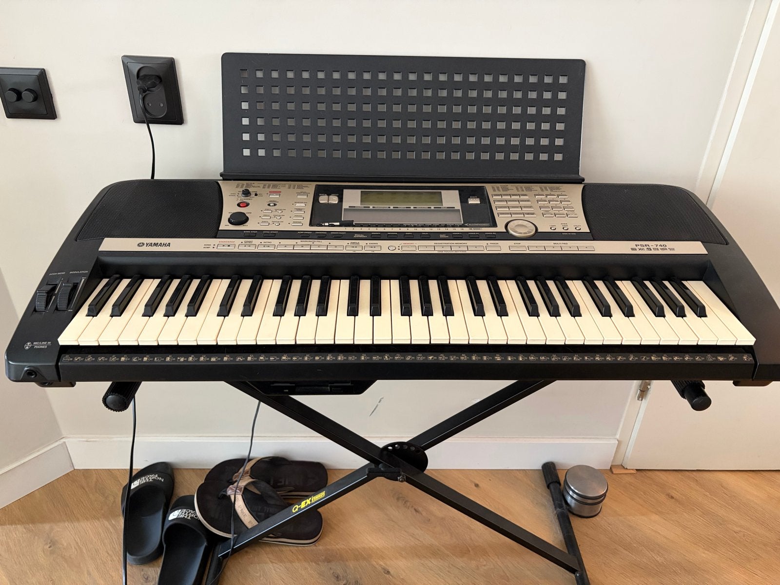 Yamaha Keyboard PSR-S740 met standaard, Muziek en Instrumenten, Ophalen, Gebruikt, Yamaha, Met standaard