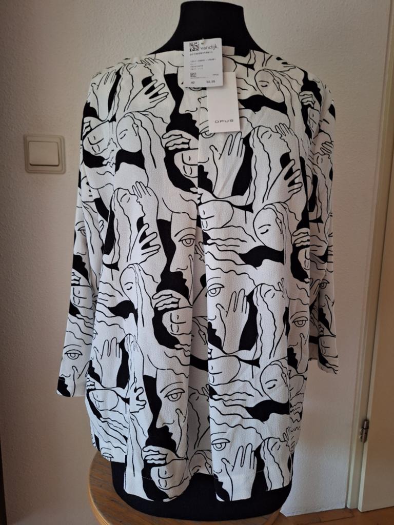 Opus Blouse Zwart/Wit met Gezichten & Handen - Maat 42, Zwart, Maat 42/44 (L), Nieuw, Ophalen of Verzenden