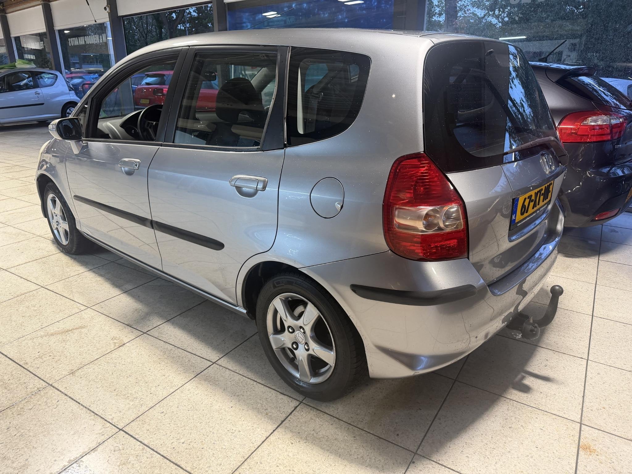 Honda Jazz 1.4 LS | AUTOMAAT | SLECHTS 94.082 KM | AIRCO | D, Auto's, 4 cilinders, Bedrijf, 1339 cc, Zilver of Grijs