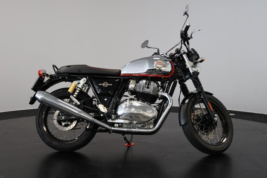 Royal enfield Interceptor 650 Tour, 648 cc, Bedrijf, Overig, Thiruvottiyur High Road, Thiruvottiyur, Chennai, Tamil Nadu 600019, India