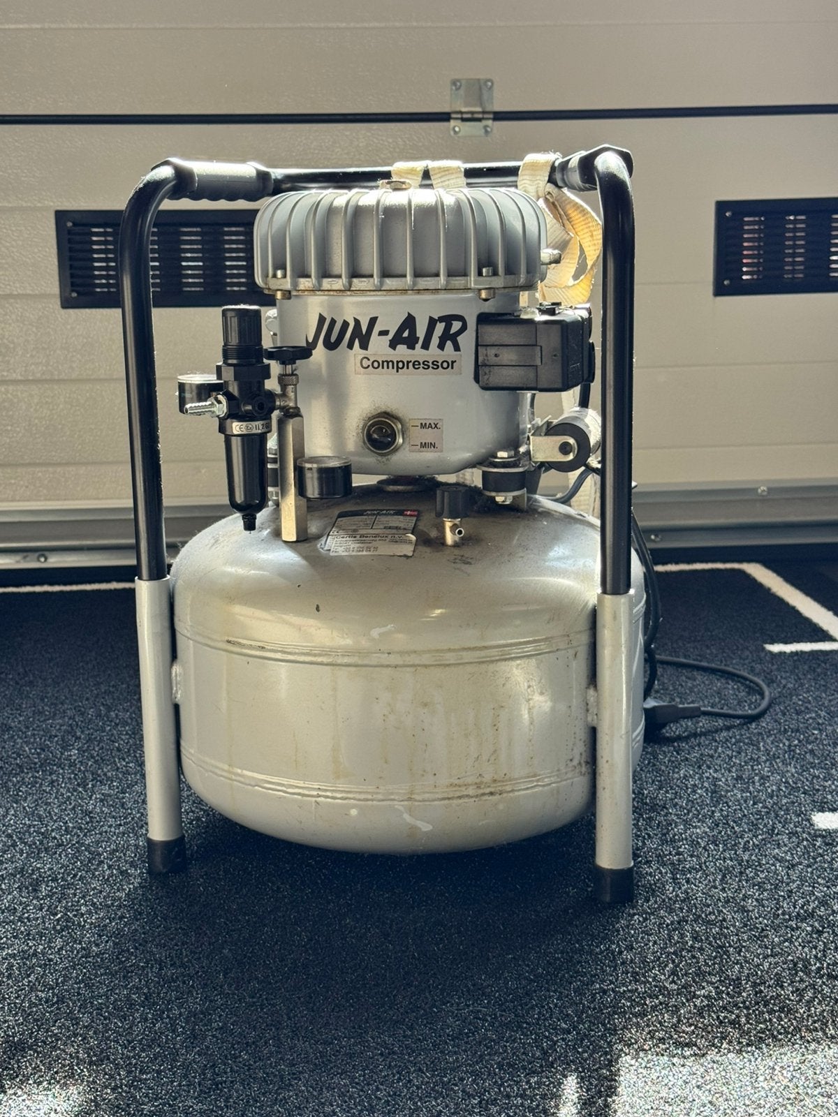 JUN-AIR Compressor Model 6 – 25 liter – defect / reparatie, Ophalen, Gebruikt
