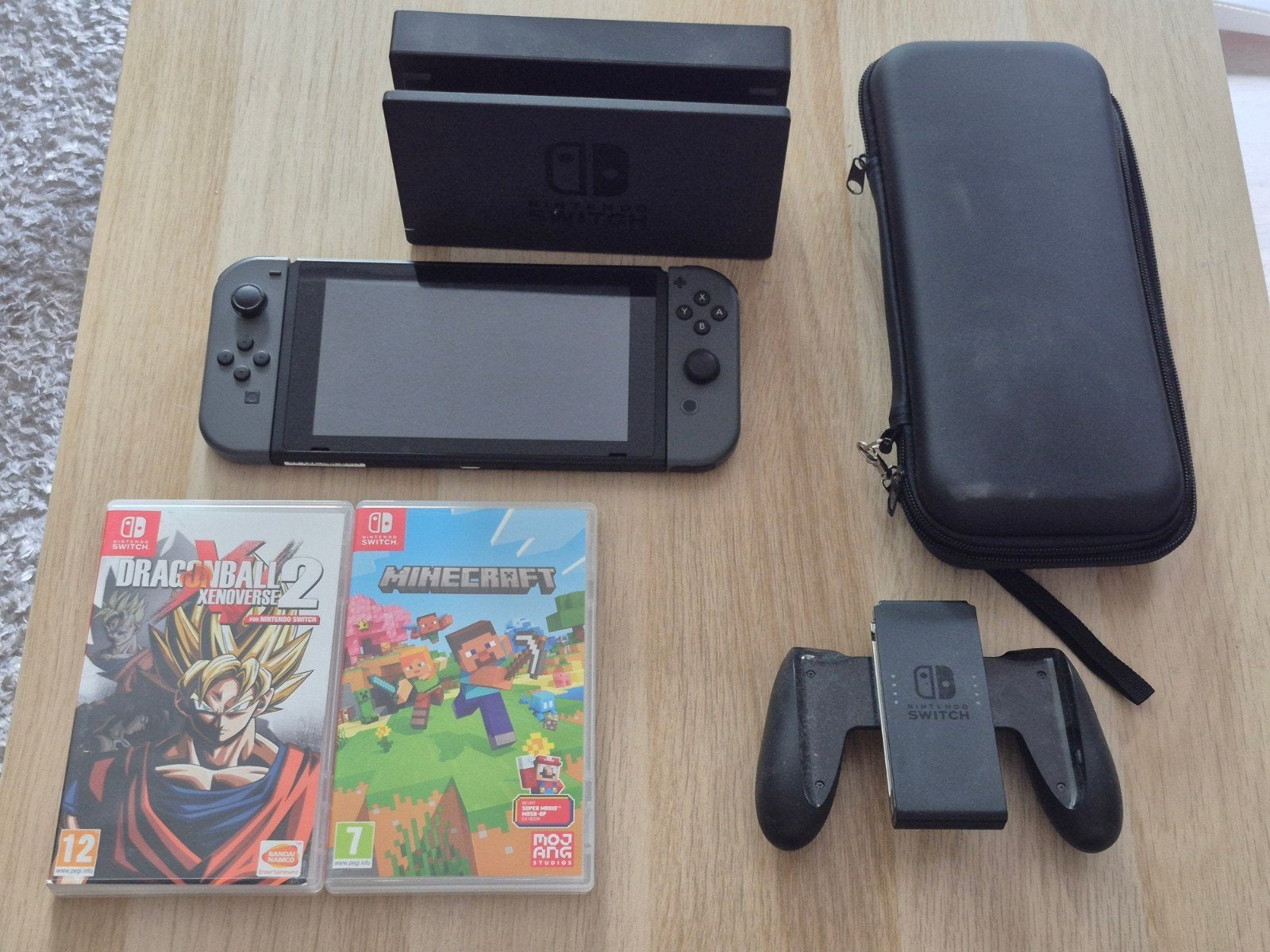 Nintendo Switch, Met 2 controllers, Ophalen, Switch 2019 Upgrade, Gebruikt