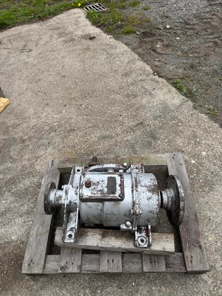 Rijsdijk OK 3 en een Rijsdijk 3:1, Doe-het-zelf en Verbouw, Motoren, Ophalen, Gebruikt, Dieselmotor