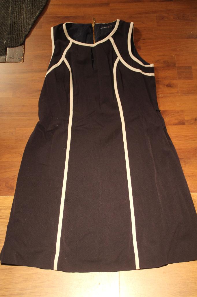 Jurk donkerblauw river woods, Blauw, Maat 42/44 (L), Ophalen of Verzenden, Knielengte