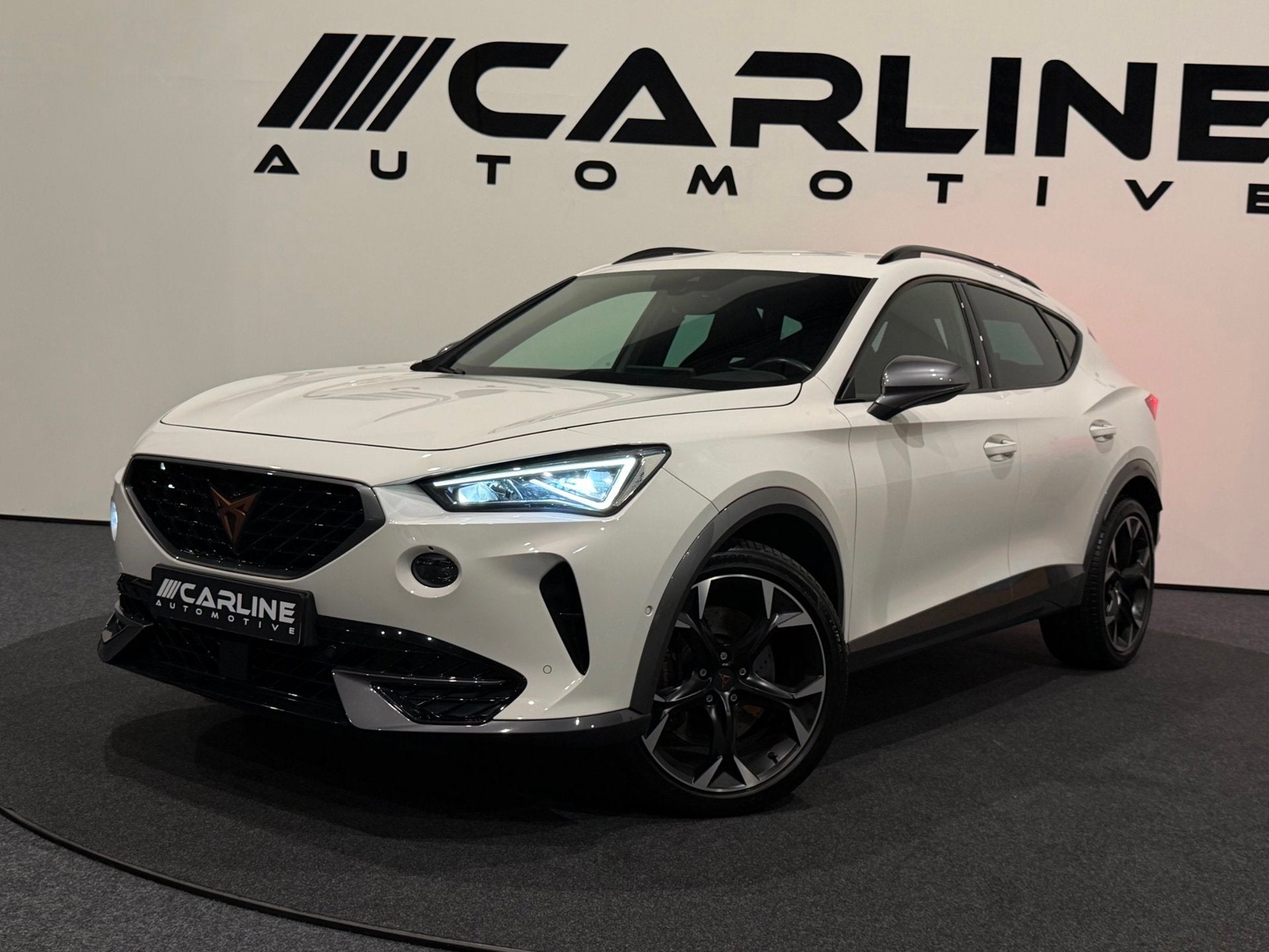 Cupra FORMENTOR 2.0 TSI 4DRIVE 420PK STAGE 1 AUT. VIRTUAL SF, Auto's, Automaat, Dealer onderhouden, 4 cilinders, Wit