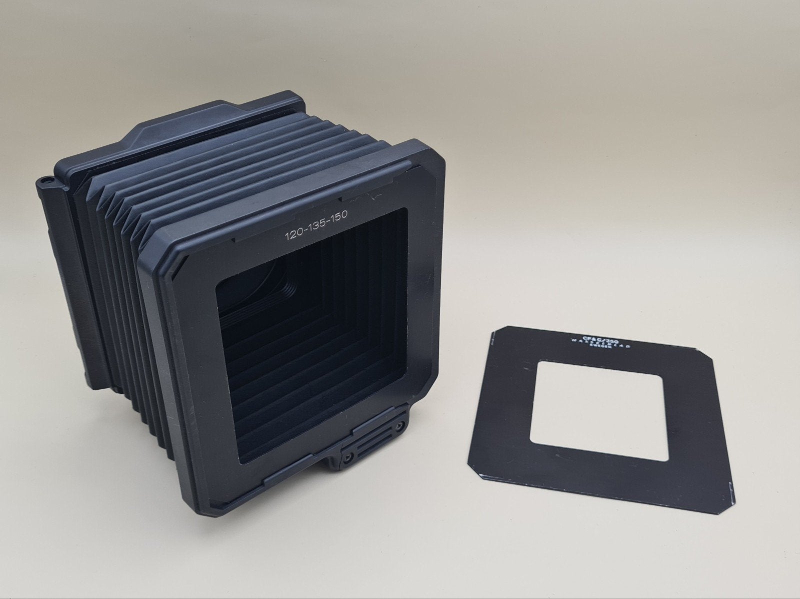 Hasselblad Proshade 6093 CF (lees beschrijving), Hasselblad, Verzenden, Utvecklingsgatan 2, 417 56 Göteborg, Zweden, Customersupport@hasselblad.com