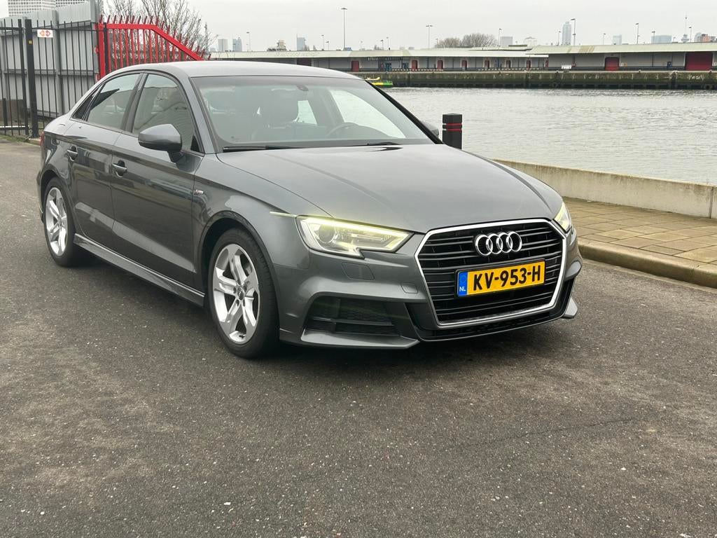 Audi A3 1.4TFSI 150 PK AUT 3XS LINE LEDER LED NAVI ECC PDC, 4 cilinders, 150 pk, Origineel Nederlands, Sedan