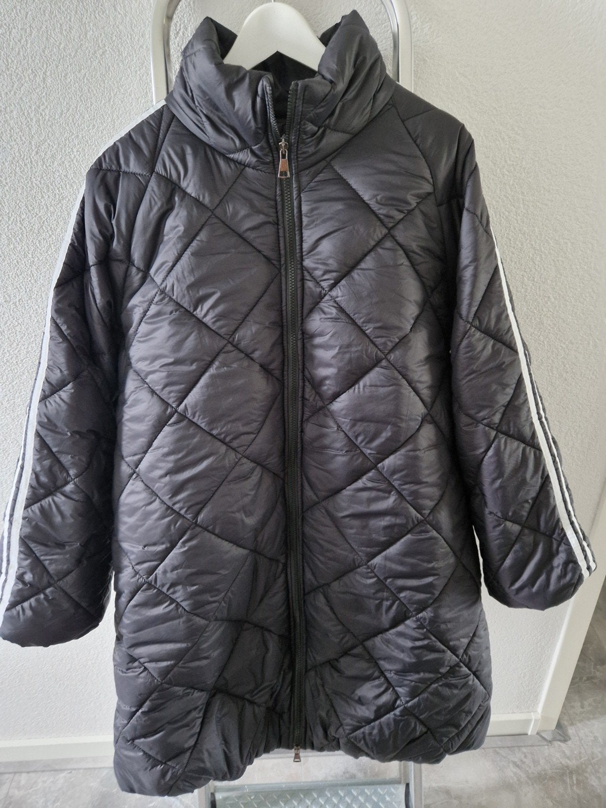 bomber jas, Ophalen of Verzenden, Zo goed als nieuw, Maat 42/44 (L), Wit