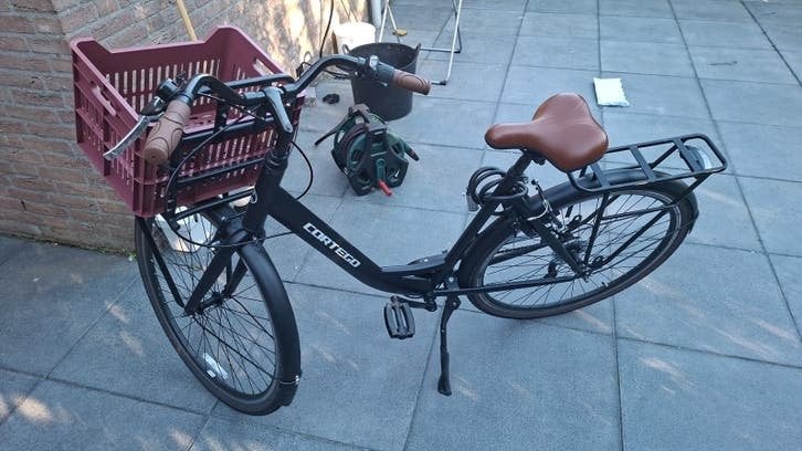 Cortina fiets met voordrager en mand - Gebruikt, Fietsen en Brommers, Gebruikt, Versnellingen, 56 cm of meer, Ophalen