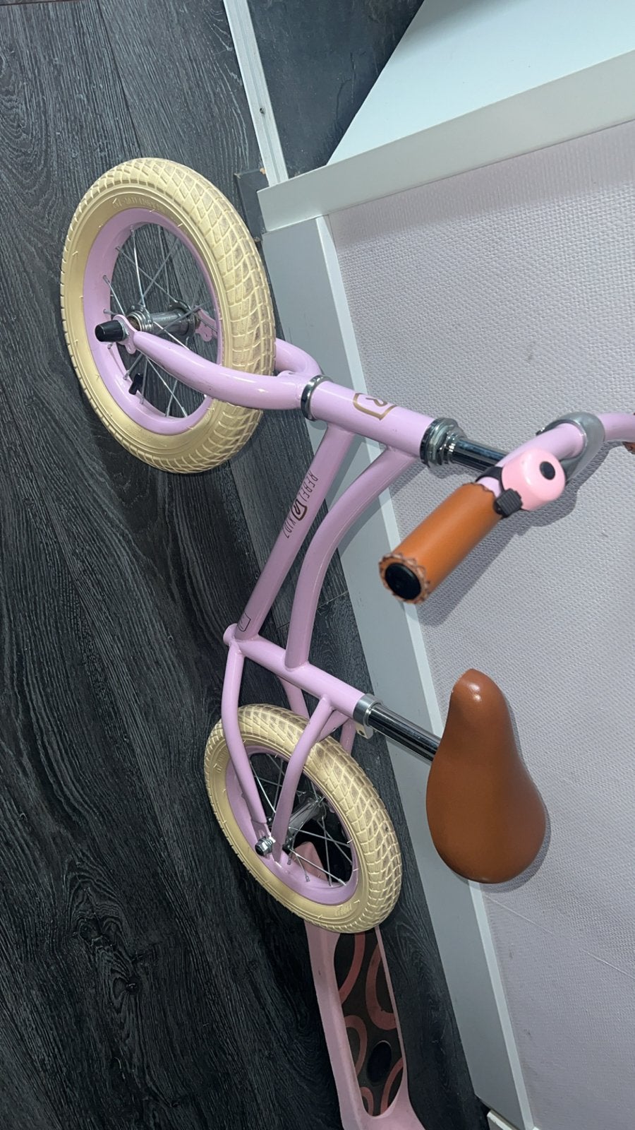 Rebel Kidz Loopfietsje Roze - Perfect voor de kleintjes!, Ophalen of Verzenden, Zo goed als nieuw, Minder dan 16 inch