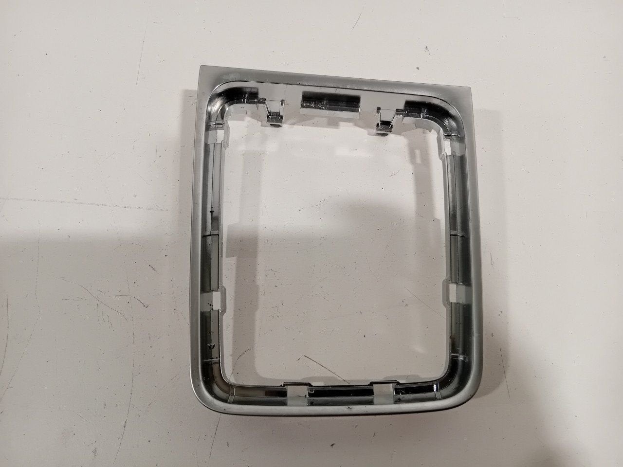 Sierlijst Volkswagen Golf, Onderdelen@venauto.nl, Van der Ven Autorecycling B.V., Gebruikt, Ettenseweg 76, 4706 PB Roosendaal, The Netherlands