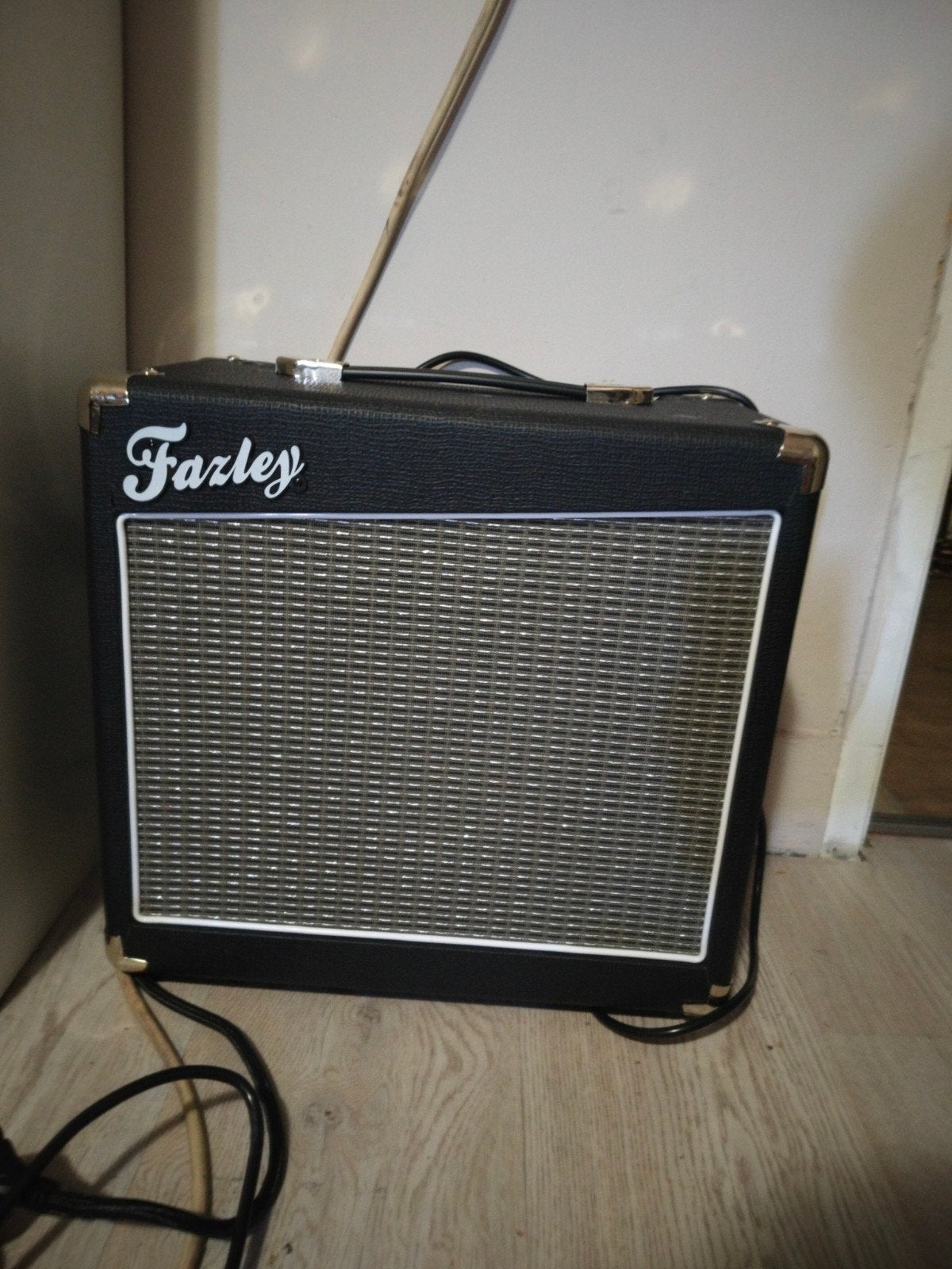 gitaar sx met amp 35w, Muziek en Instrumenten, Snaarinstrumenten | Gitaren | Elektrisch, Met versterker, Zo goed als nieuw, Solid body